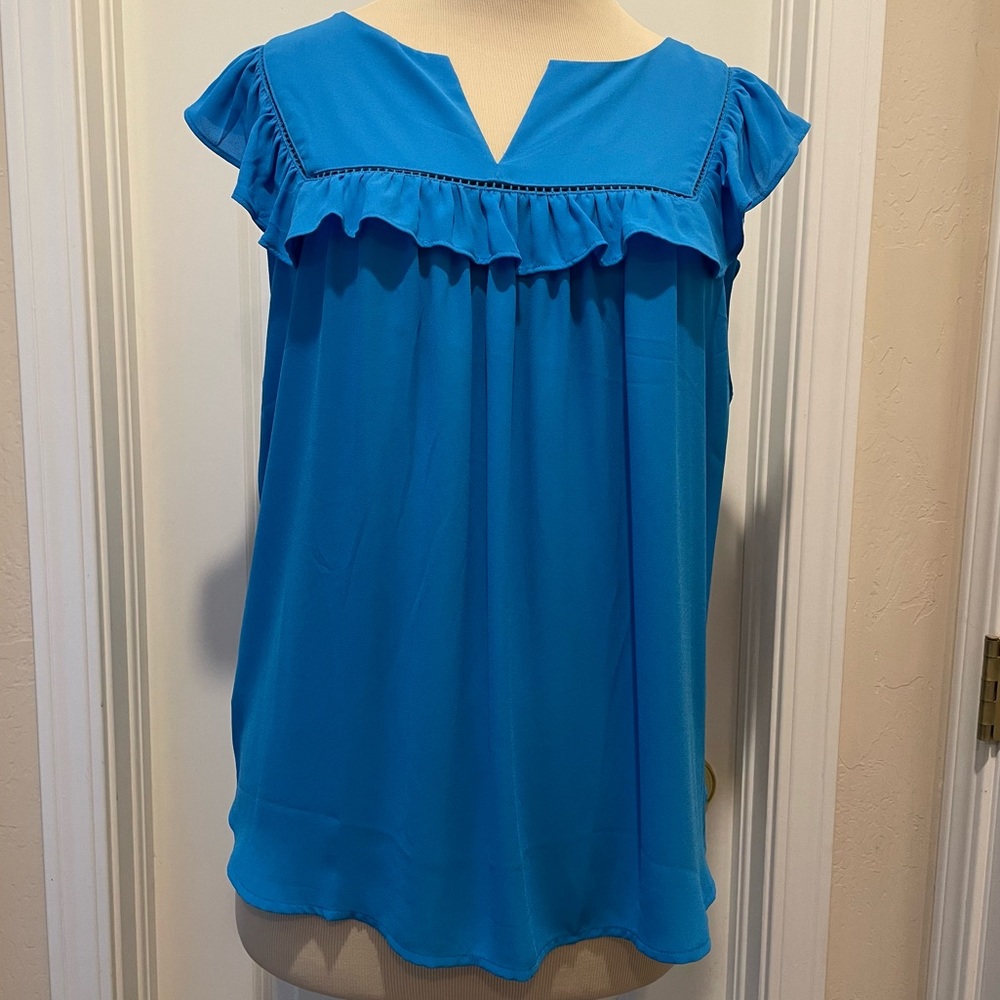 Loft Sleeveless Top w/Ruffle Detail, NWT, Size L